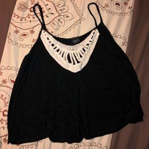 Spaghetti strap cropped shirt!